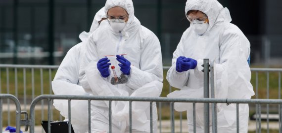 Per parą patvirtinta 1680 naujų COVID-19 atvejų, mirė 18 žmonių