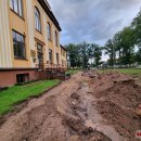 Į miesto mokyklas – naujais takeliais, centre – rekonstruotu aikštės grindiniu