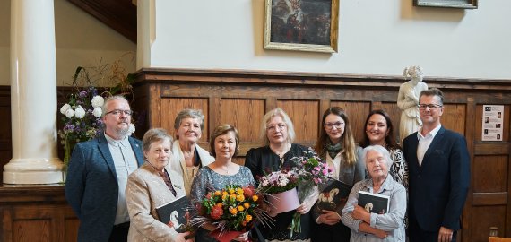 Dienos šviesą išvydo neeilinis muziejus popieriuje – „Rokiškio dvaro meno kolekcija“ (foto)