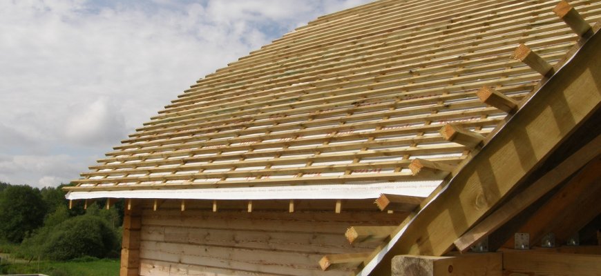 Apie ką pagalvoti renovuojant stogą