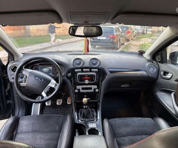 „Ford Mondeo“ 