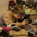 Sekmadienis ore – „Mokslo klube“ įvyko pirmosios dronų „mažylių“ varžybos (foto)