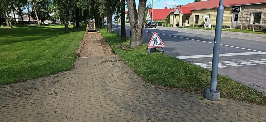Pradėtas remontuoti Laisvės g. pėsčiųjų takas
