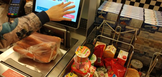 Ukrainiečiams jau išdalinta daugiau kaip 25 tūkst. maisto kortelių