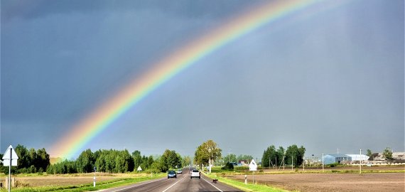 Sinoptikė: savaitgalį sulauksime vasariškos šilumos ir lietaus