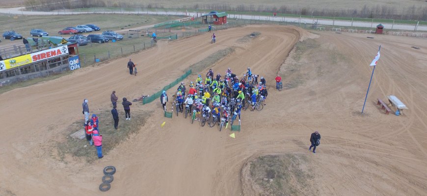 Startavo MTB dviračių varžybos (video)