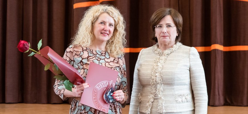 Rokiškėnams – apdovanojimai už inžinerijos klasės įkūrimą ir paramą (foto)