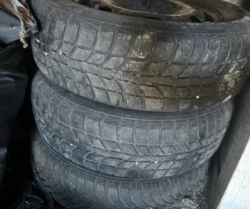 Padangos su skardiniais ratlankiais