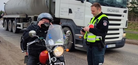 Policijos pareigūnai tikrino blaivumą ir apsvaigimą kelyje į Ilzenbergą ir Rokiškyje (foto)