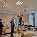 Pro bibliotekos langus žvelgia E. Raugo peizažai (foto)