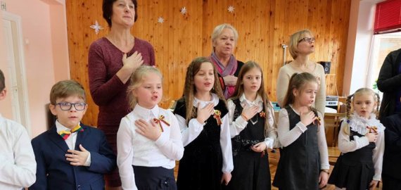 Rokiškio r. Kavoliškio mokykla-darželis prisijungė prie iniciatyvos „Vasario 16-ąją švęsk linksmai ir išradingai“