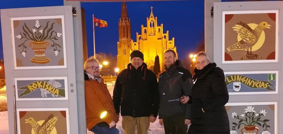 Rokiškio langinės perkeltos į kitą gatvės pusę