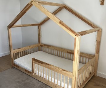 Vaikiška lovytė namelis su čiužiniu