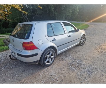 „VW Golf 4“