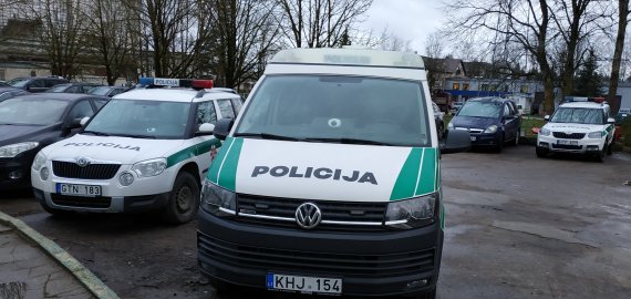 Trumpai: sulaikyti asmenys vykdę vagystes iš Rokiškio r. ūkininkų