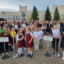 Skambutis moksleivius ir vėl sukvietė į mokyklas...  (foto)
