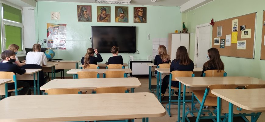 Skelbiami Lietuvių kalbos ir literatūros, matematikos egzaminų rezultatai