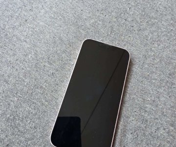 „iPhone 13”