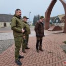 Rokiškėnai namo nešėsi eglės ir pušies šakų bei pirmą kartą – Betliejaus taikos ugnį (foto)