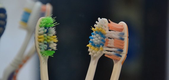 Odontologai perspėja apie kilsiančias kainas