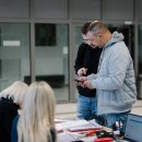 „Rokiškio Grand Rally“ oficialiai prasidėjo: pirmieji dalyvių žingsniai – administracinėje komisijoje (foto)